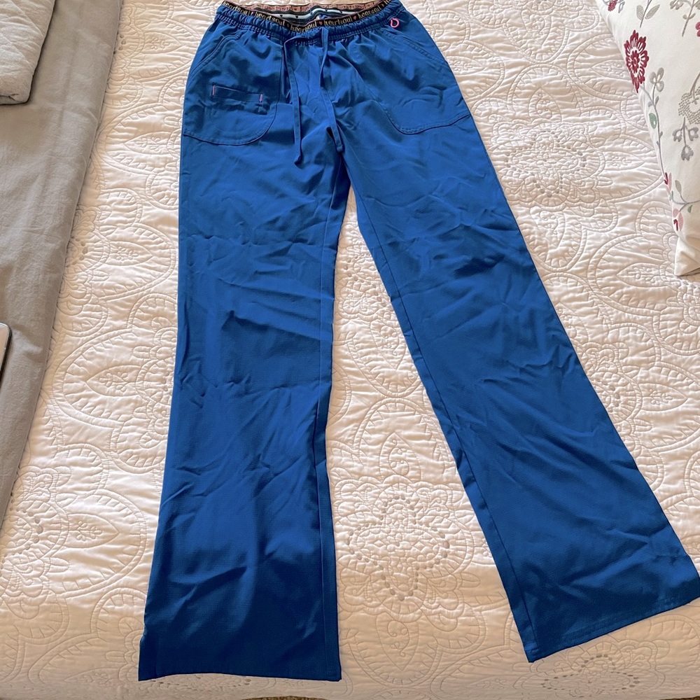 Women’s heart soul scrub pant